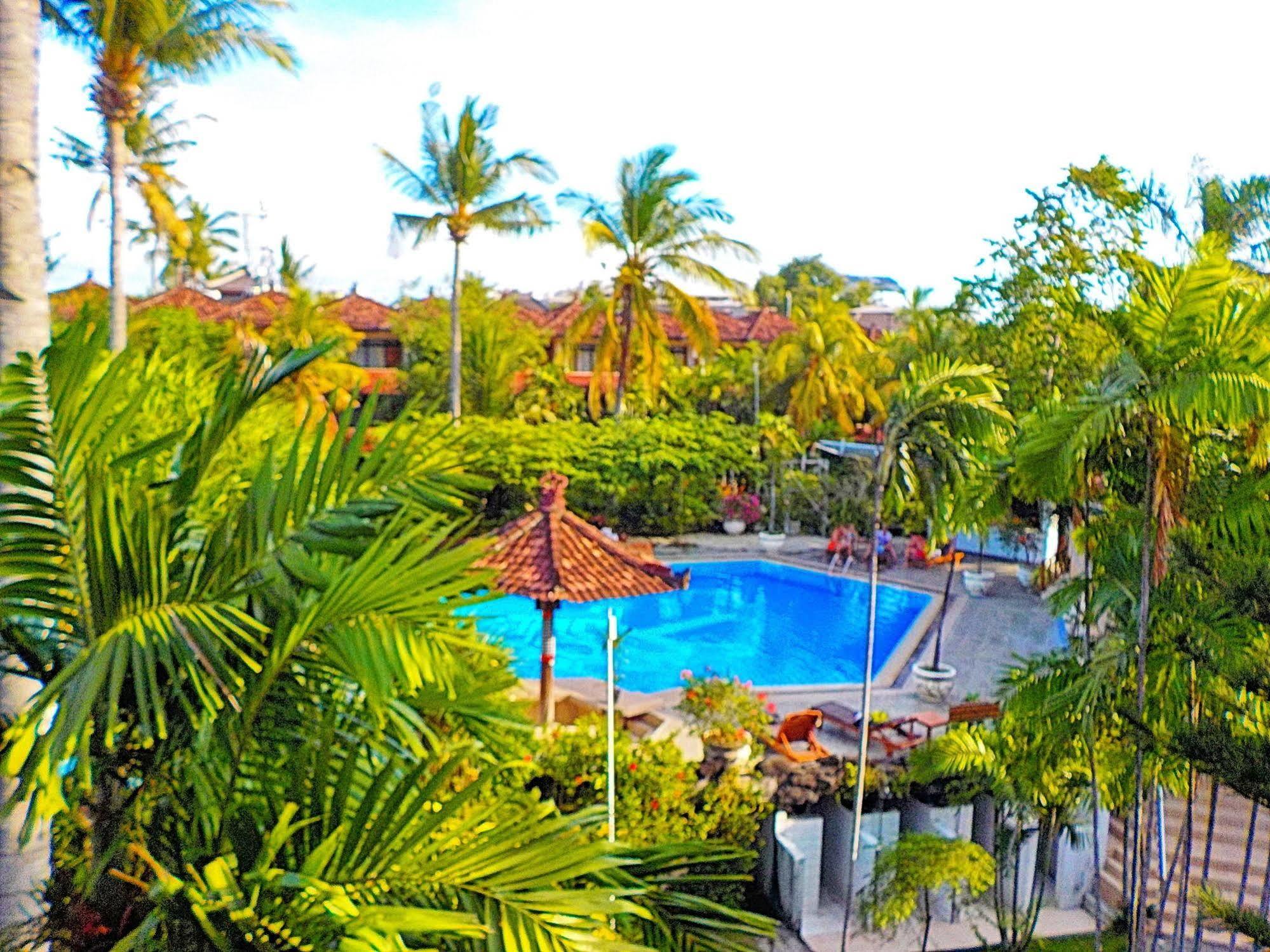 Palm Beach Hotel Bali Kuta Lombok Exterior foto